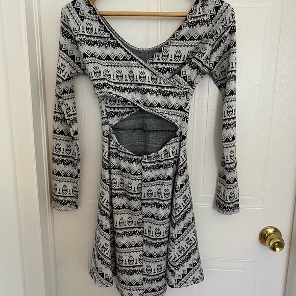 Amnesia A-line dress - Picture 2 of 4